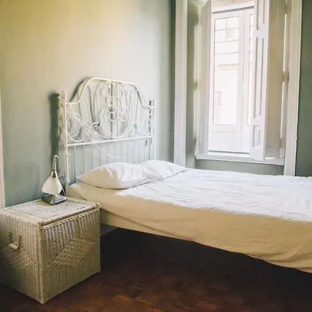 An Artist's Place In * Lisboa
