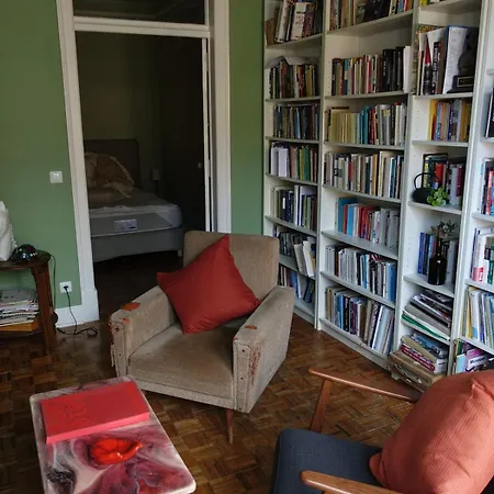 Apartment An Artist's Place In